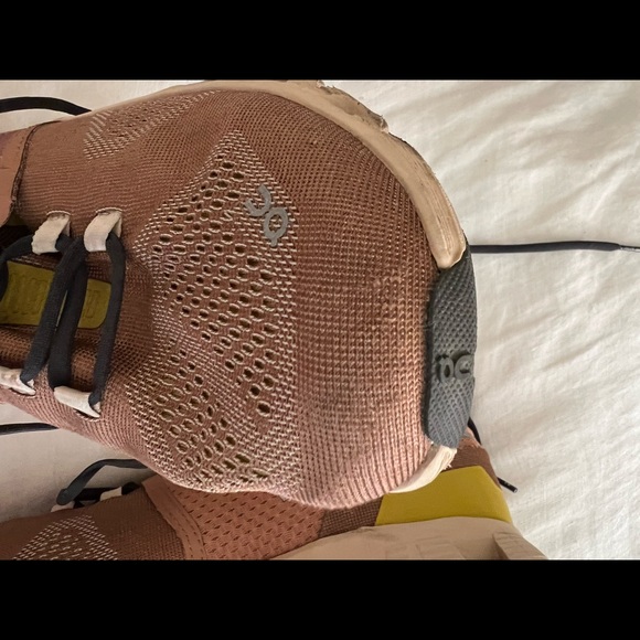 On Running Cloud X Running Shoes - Picture 3 of 5